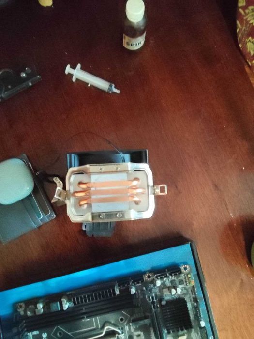 Продам Материнскую плату h510 комплект