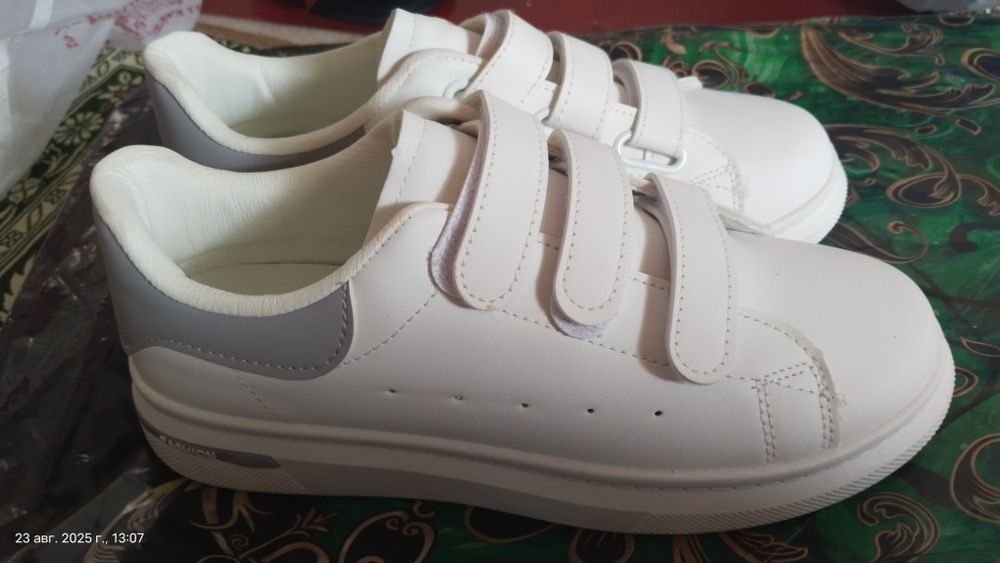 Красовка 38 размері, бірақ 35-36ға арналған