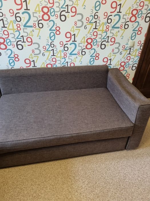 Продам диван IKEA. В отличном состоянии.