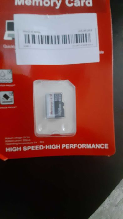 vand card 128gb nou in cutie