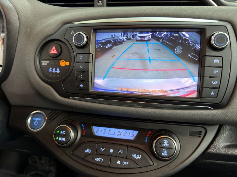 Toyota Yaris Hybrid, 2015, Automată Livrare-Garantie