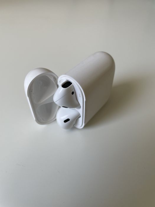 Airpods gen 1 с проблем