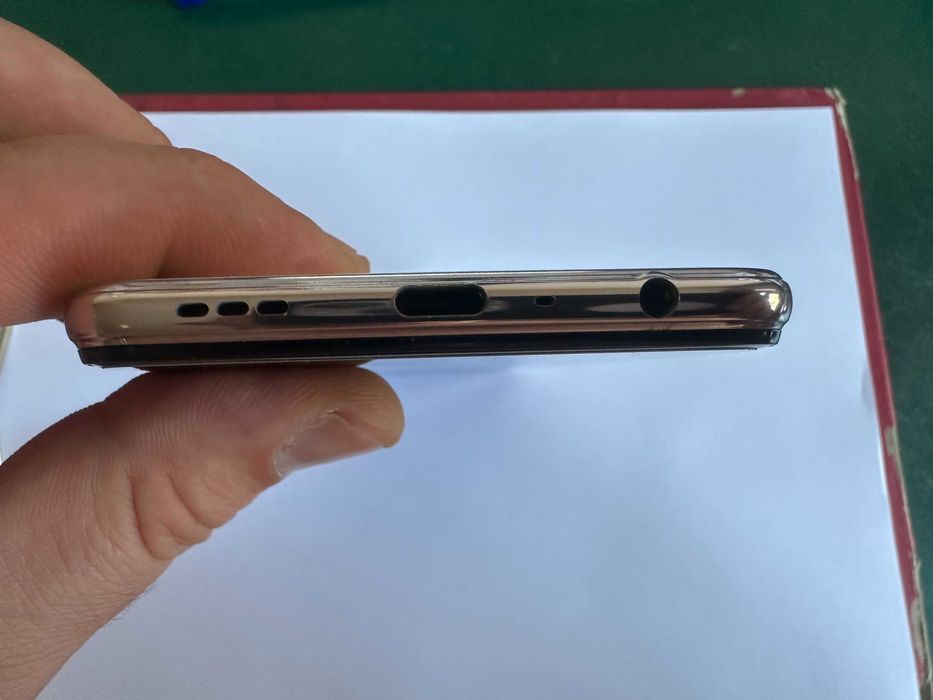 КАТО НОВ !!! Oppo Reno4 Z 5G - 128GB - Бял - Две СИМ карти - Отключен