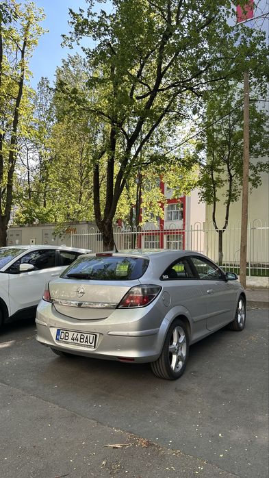 Opel Astra H GTC 1.6