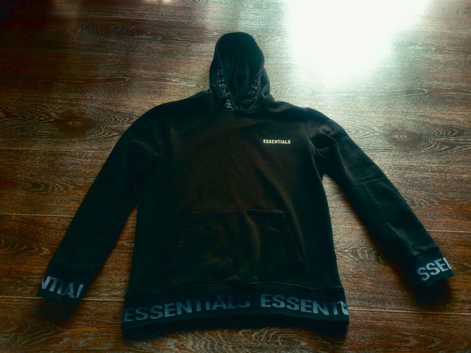 Кофта essentials