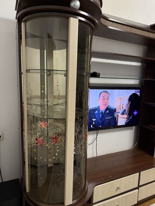 Стенка горка для гостинной