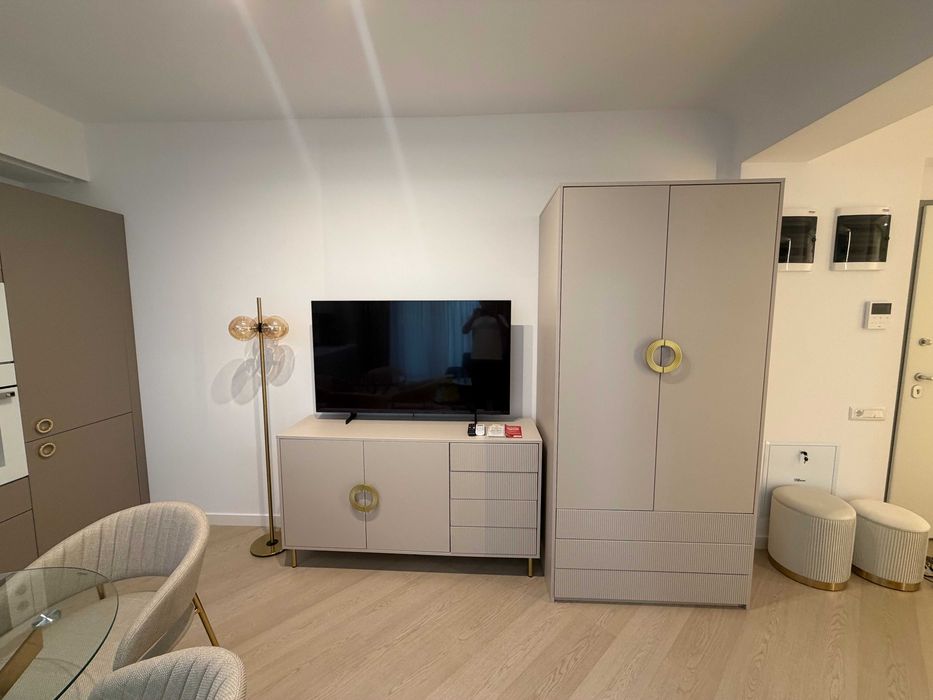 Apartament 2 camere de închiriat — Cortina North, prima închiriere