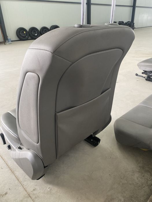Седалки за мерцедес ц класа w204 седан
