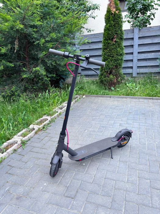 Xiaomi Mi Electric Scooter Pro 2 – stare foarte bună, aproape nouă, NU necesită RCA.