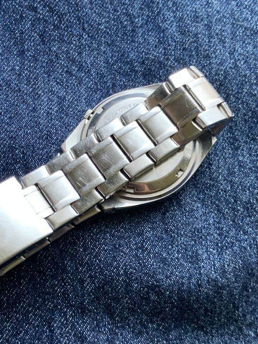 Ceas automatic  Seiko 5 cu data/zi.Cadran albastru.Superb!