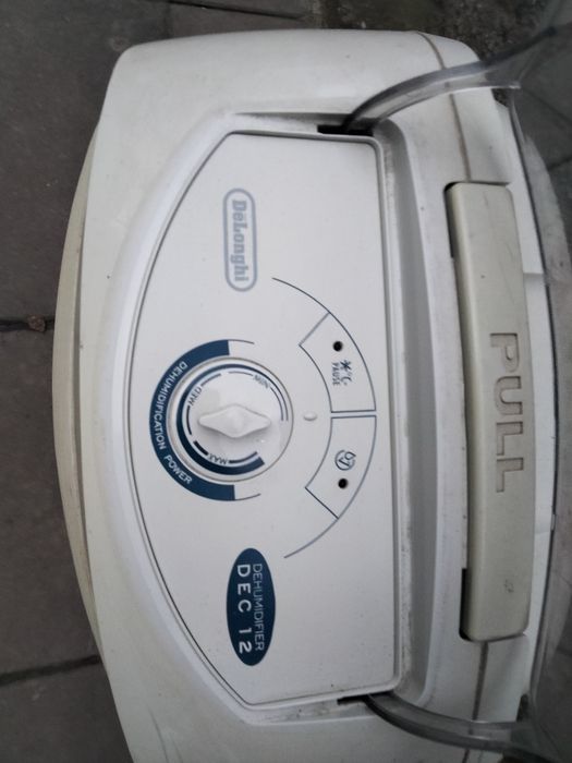 Vând Dezumidificator