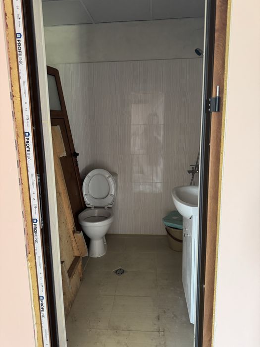 Етаж от къща с двор в центъра на Панагюрище