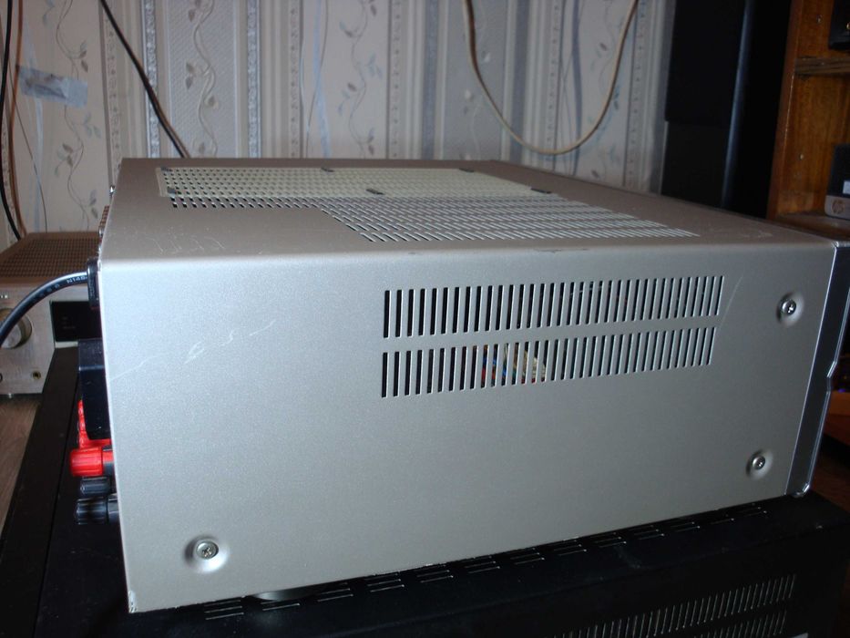 Denon AVR-2106 качествен 7.1 транзисторен усилвател