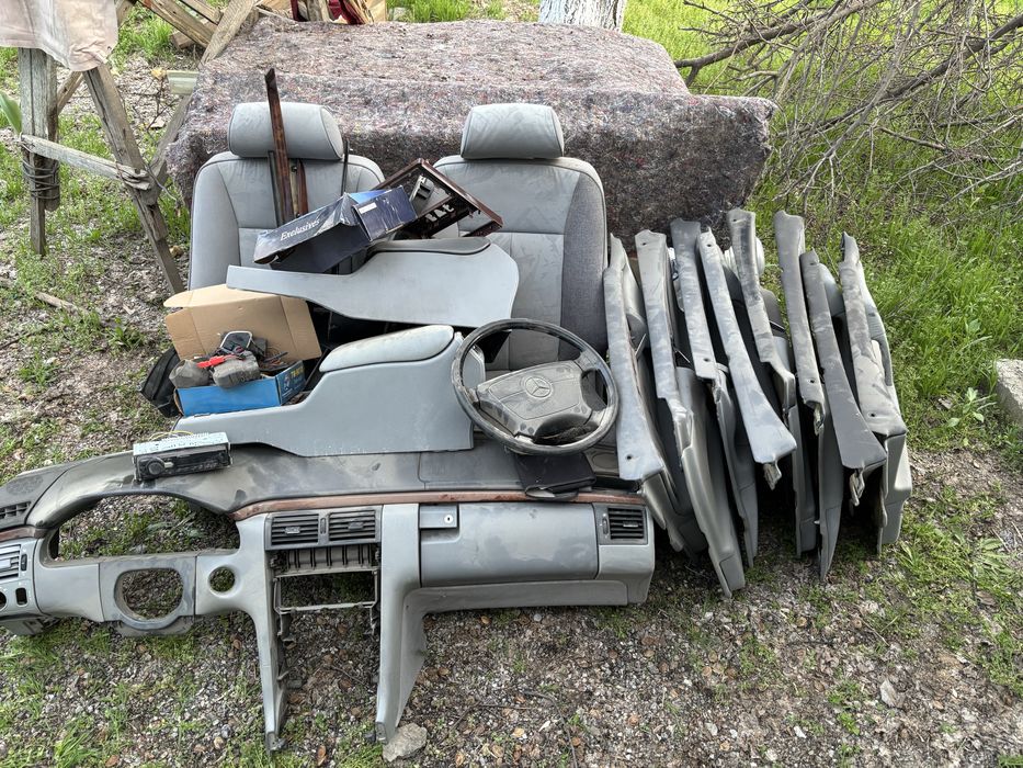 Мерс W210 салон