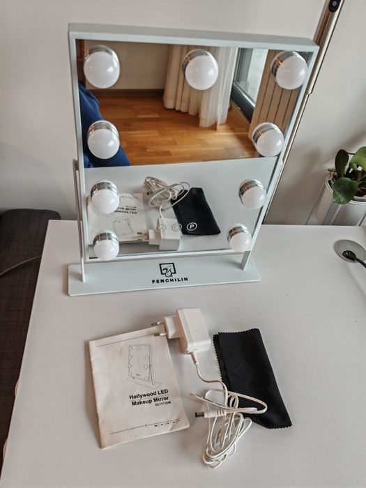 Холивудско Огледало за грим 30*25 см  Fenchilin 9 лампи