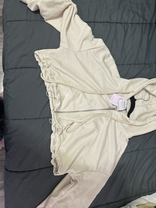 Чисто нов суичър на LBD само е мерен