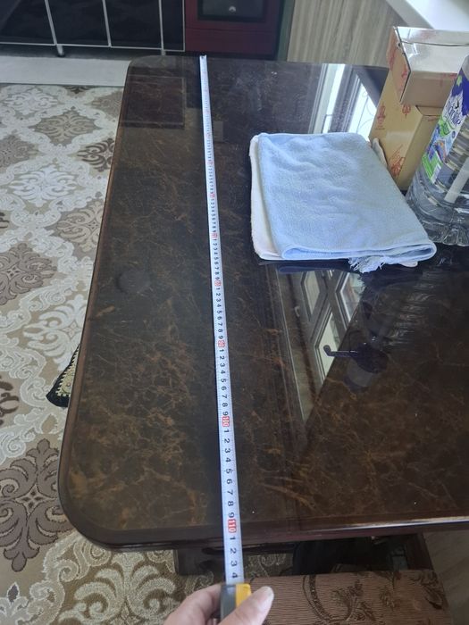 Стол со стульями...отдам недорого в идеальном состоянии