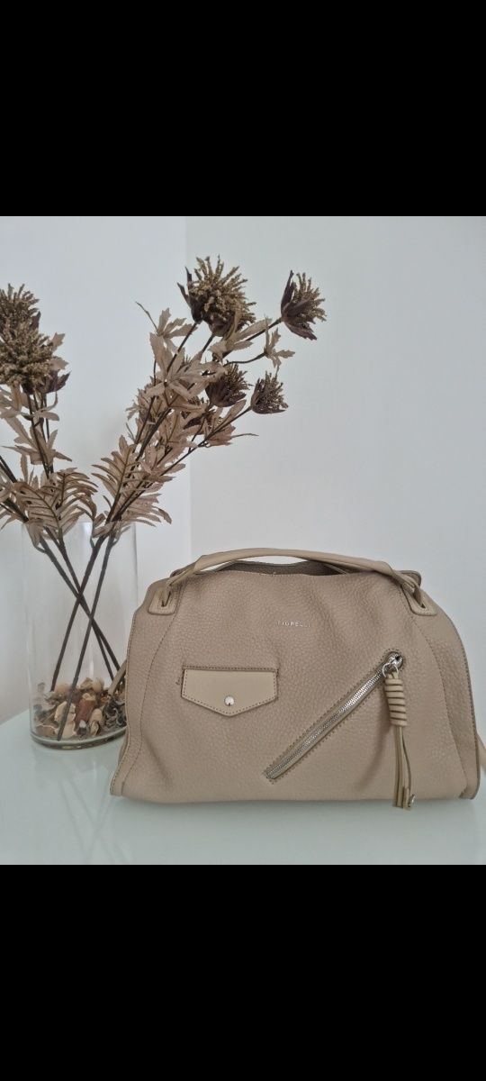 Fiorelli carta slouchy 2025 bowler bag