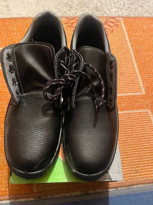 Работни обувки, ниски