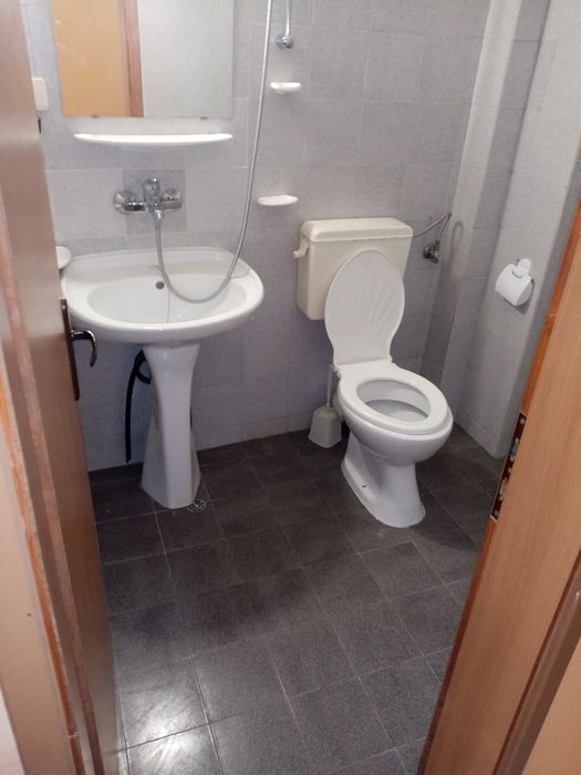 Дава се под наем Офис в Русе, Център - 28 кв.м за 178.5 € - Снимка #3