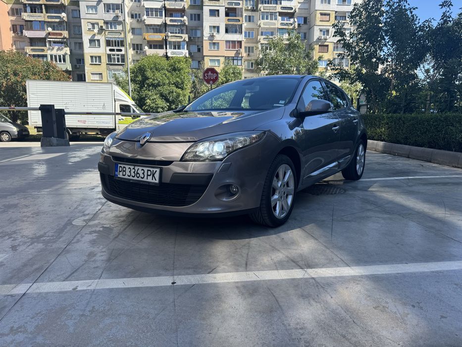 Renault Меган 2012 г Дизел