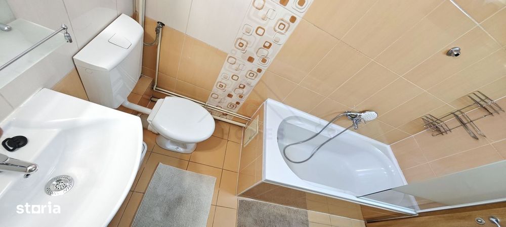 Apartament la casa,  aproape de 700!
