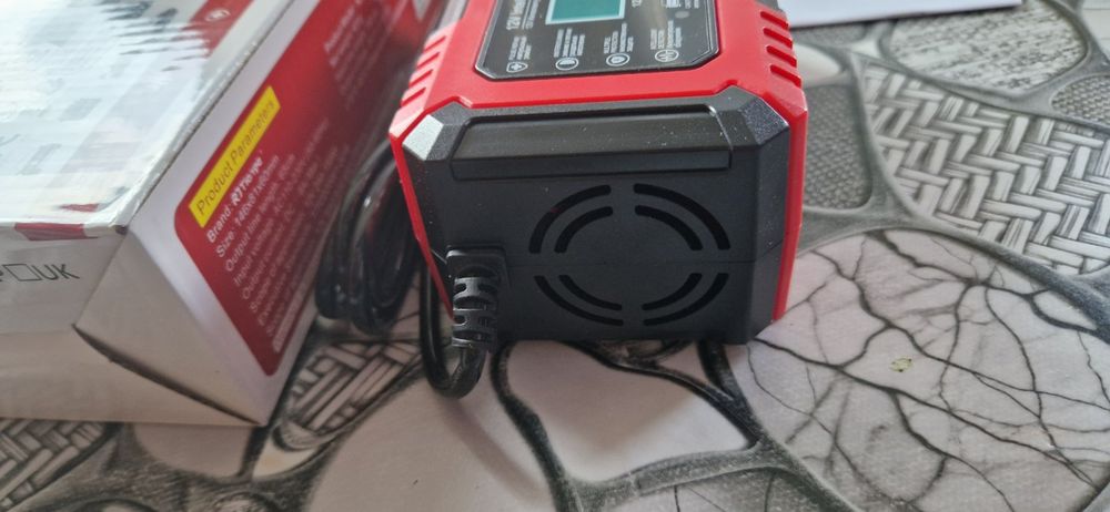 Зарядно за акумулатор 12v 8A