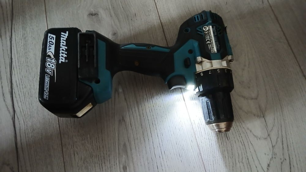 Filetanta Makita