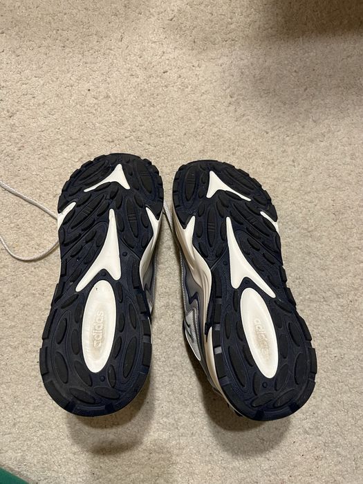 Продам кроссовки Adidas, размер 40,5