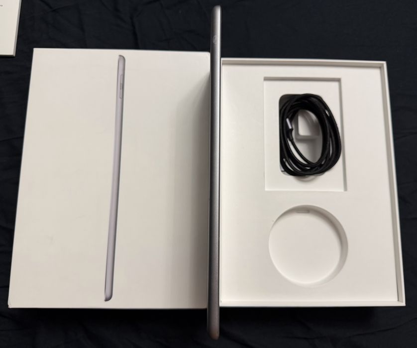 Apple iPad 6th Gen, WiFi+Cellular, ПЕРФЕКТЕН