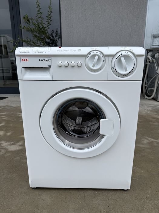 Малка пералня AEG 4 кг