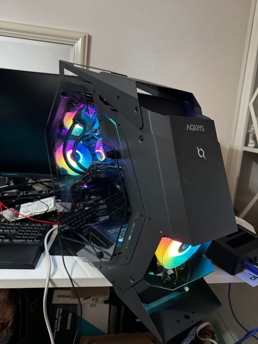 PC Gaming – AQIRYS | i5-10400F | RTX 3050 | 16GB RAM | RGB