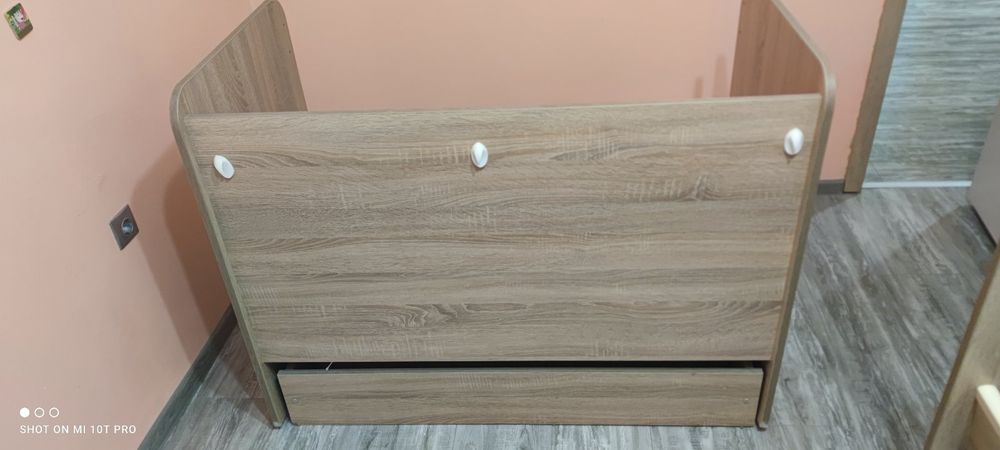 Две кошари за деца