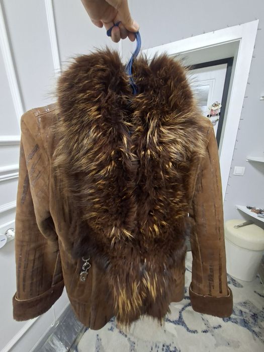 Продаётся  турецкий  кордиган и шуба