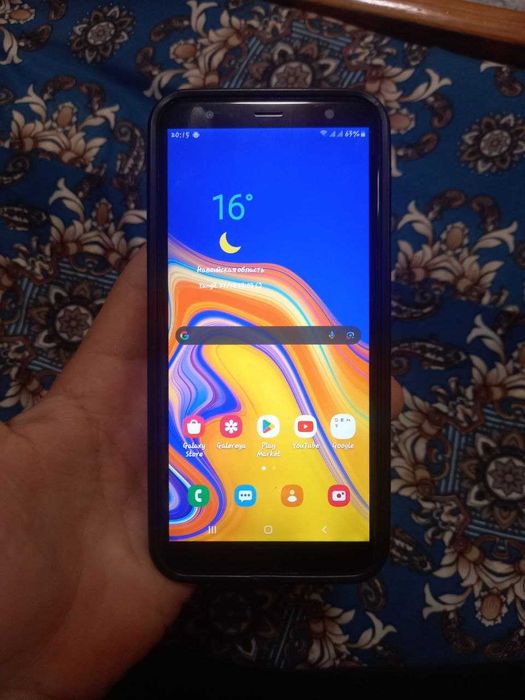 Samsung Galaxy j 4 plus sotiladi