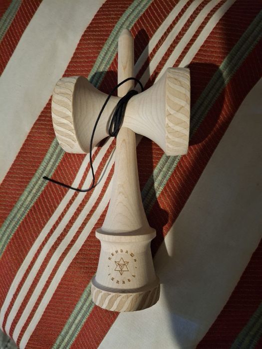 Vand Ken Israel Maple