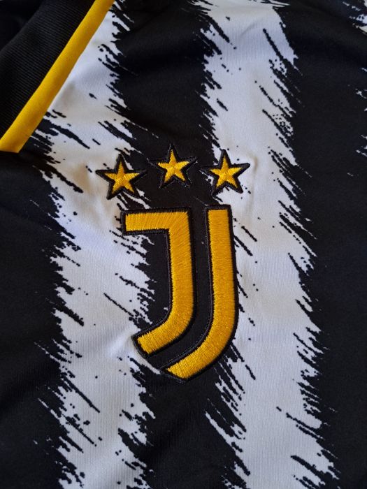 Фланелка на Juventus с подпис на Влахович