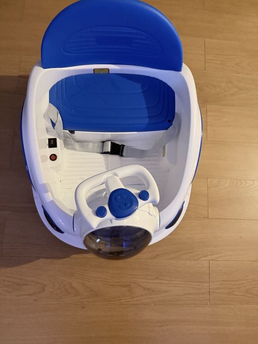 Masinuta Electrica pentru Copii cu 3 Roti, 6V, 2-4 ani, rotire 360 grade, Albastru