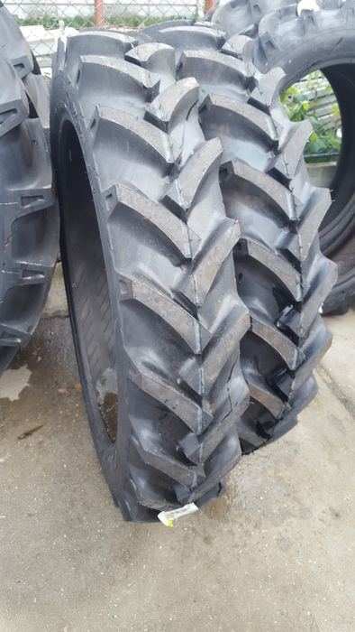 cauciucuri agricole 8.3-32 inguste marca Ozka cu 8 pliuri  QAGM