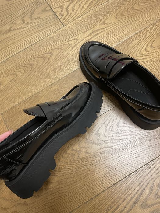 Черни обувки ZARA