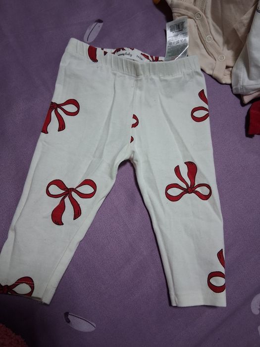 Hainute fetiță  in stare foarte buna