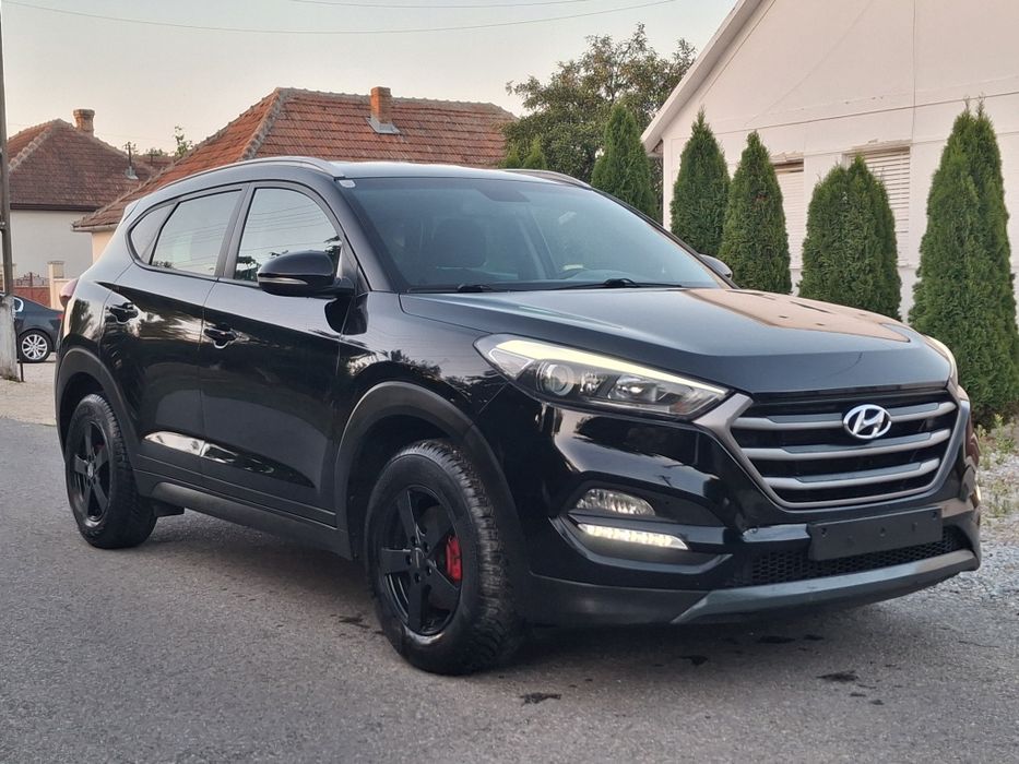 Hyundai Tucson - 1.7 CRDi Automat Premium / LED / NAVI / CLIMATRONIC