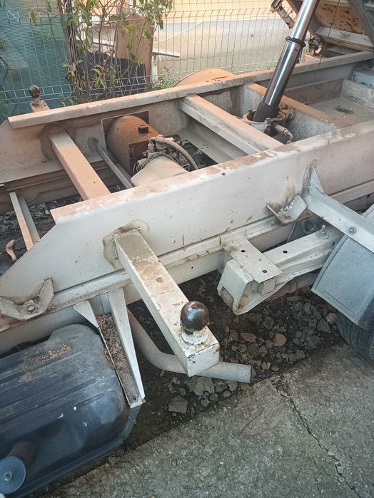 Basculantă 3.5 tone Mercedes