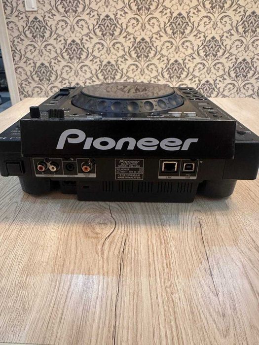 Диджейское оборудование. Проигрыватель Pioneer CDJ 900