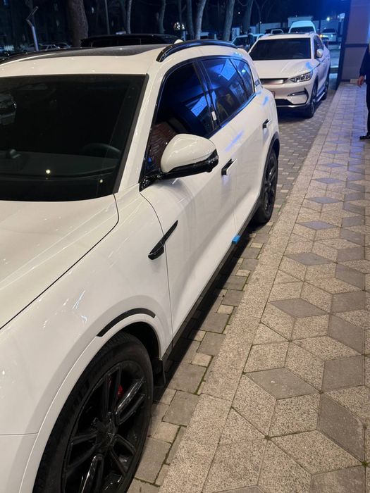 Voyah Free Apollo Tech gibrid