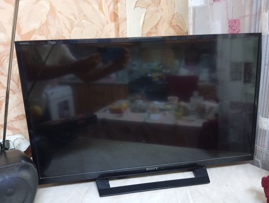 Сони бравиа, телевизор отлично работает диагональ 36"