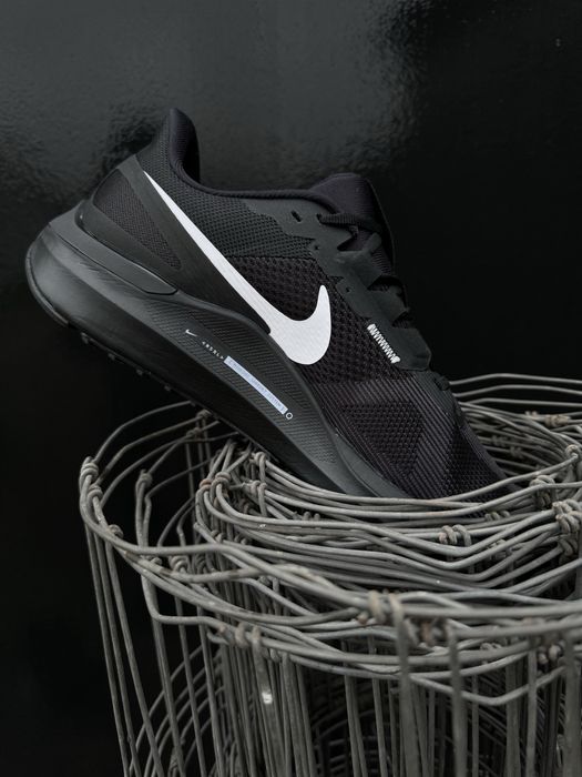 Продам кроссовки Nike 45 размер