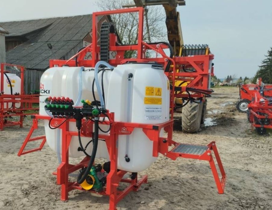 Опрыскиватель навесной 800л. Польша Lisicki.