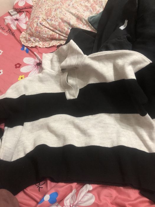 Вещи платья еще много чего есть