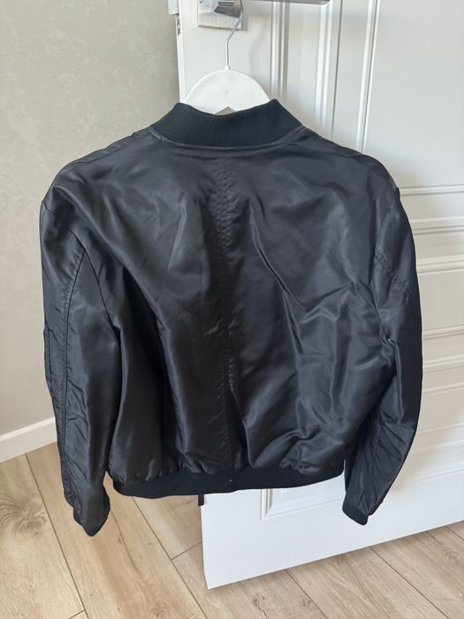 Бомбер женская зара